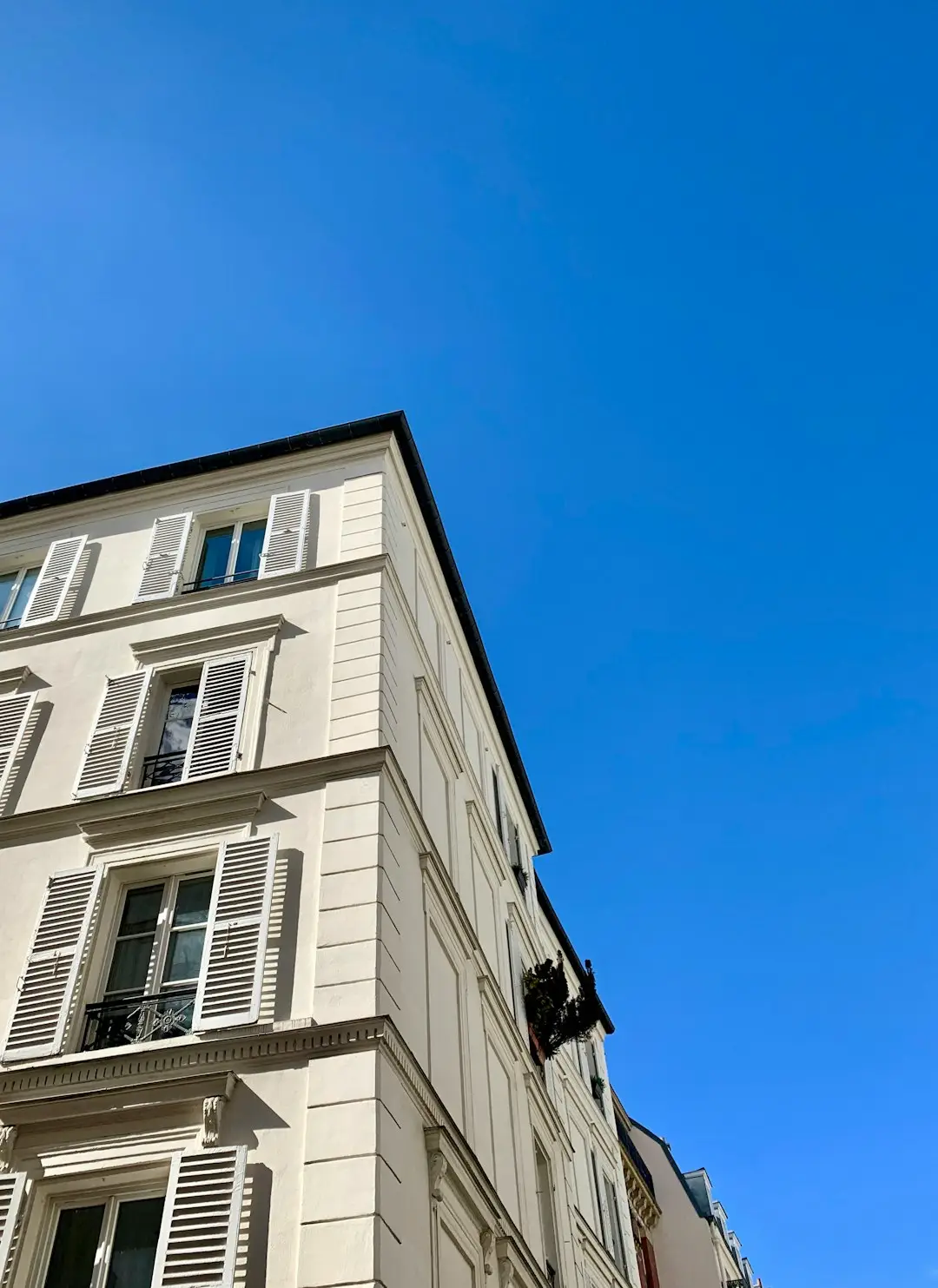 Un immeuble parisien.